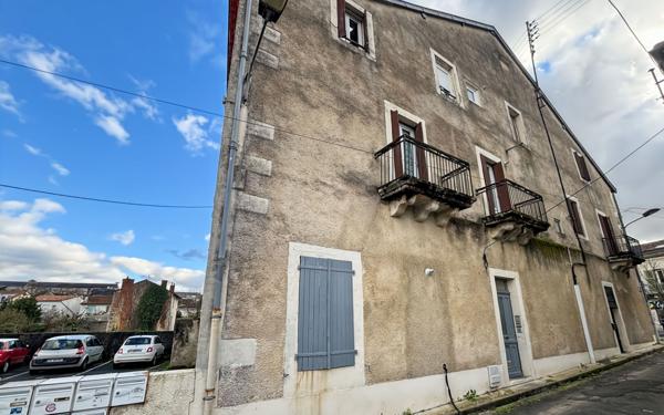 Immeuble à vendre    9 pièces •  Périgueux
