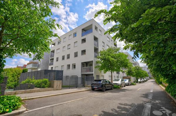Appartement à vendre 2 pièces VENISSIEUX (69)
