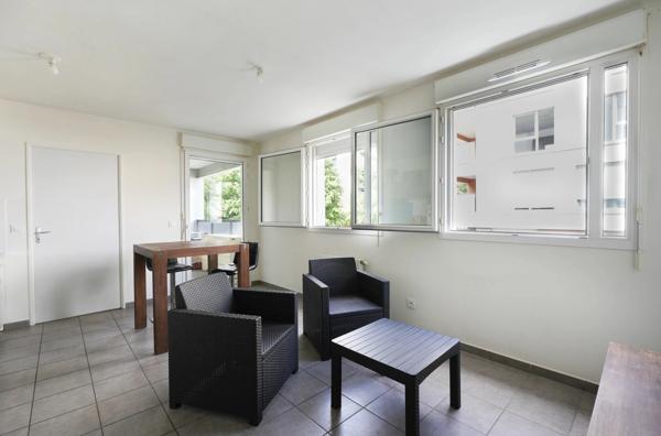 Appartement à vendre 2 pièces VENISSIEUX (69)
