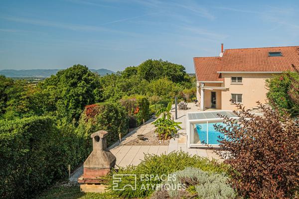 Villa avec piscine et vue panoramique