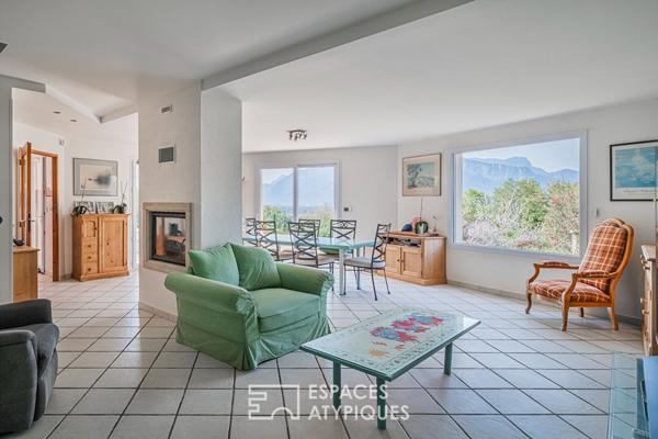 Villa avec piscine et vue panoramique