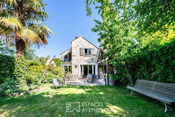 La maison de caractère rénovée avec jardin à proximité du centre-ville
