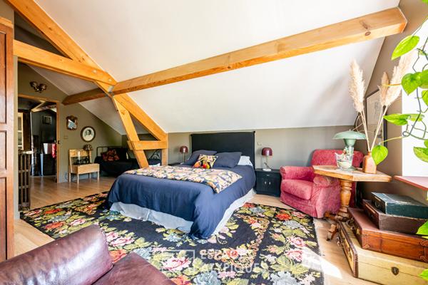 La maison de caractère rénovée avec jardin à proximité du centre-ville