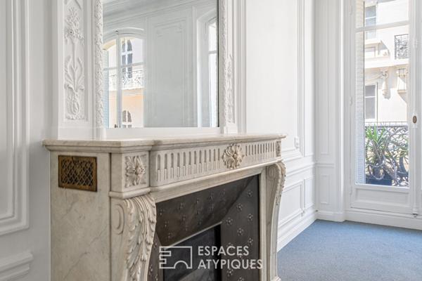 Quartier Bon Marché – Haussmannien avec balcon filant