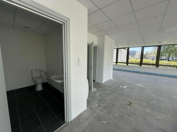 BUREAUX à LOUER de 154 m²