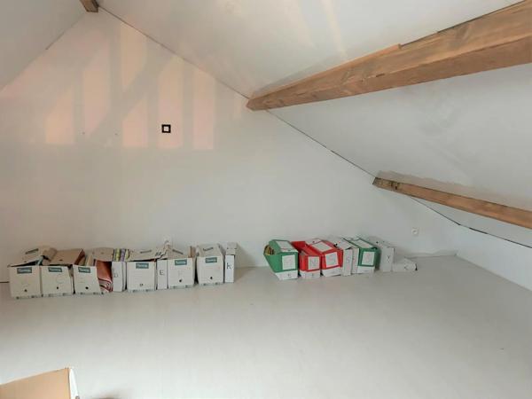 Local commercial à vendre 240m²