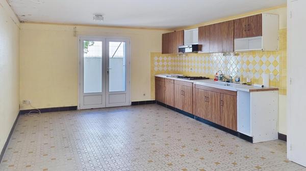 AYTRÉ – MAISON LUMINEUSE AVEC JARDIN, SOUS-SOL ET FORT POTENTIEL