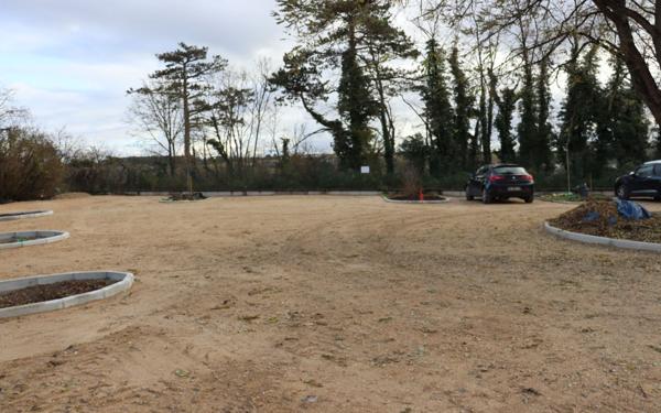 Stationnement à louer    18 m2 Auxerre