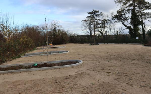 Stationnement à louer    18 m2 Auxerre