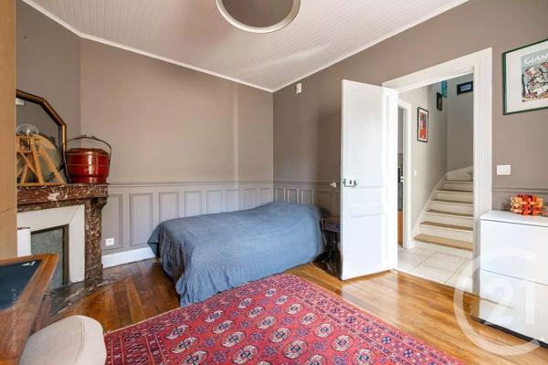 Maison à vendre  5 pièces - 124 m2 LA VARENNE ST HILAIRE - 94