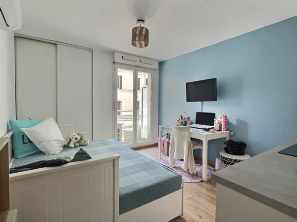 A vendre Studio à Marseille 13006 - Parking - LODI / CASTELLANE