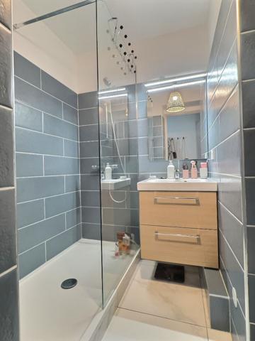 A vendre Studio à Marseille 13006 - Parking - LODI / CASTELLANE