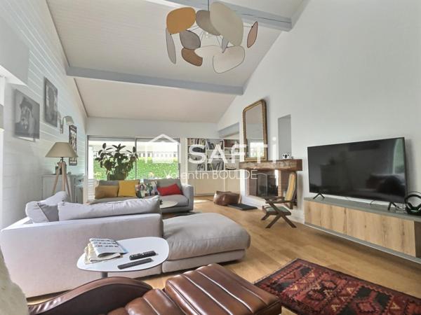 Maison rénovée - Merignac Centre