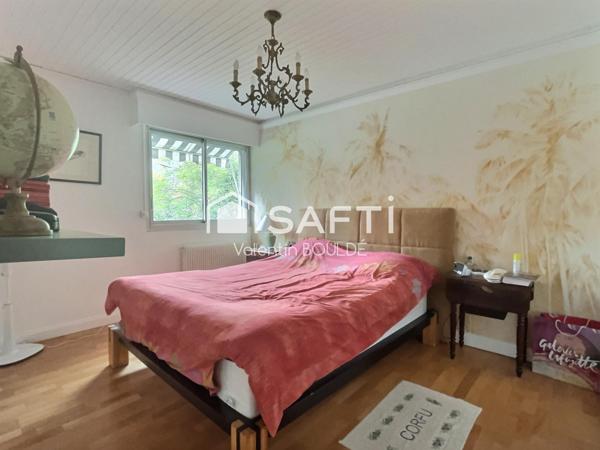 Maison rénovée - Merignac Centre