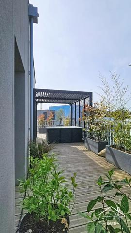 T3 récent avec terrasse, box et parking
