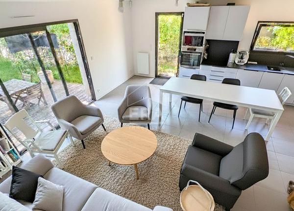 APPARTEMENT - 3 CHAMBRES 