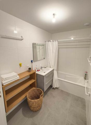 APPARTEMENT - 3 CHAMBRES 