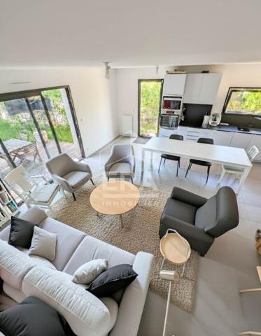 APPARTEMENT - 3 CHAMBRES 