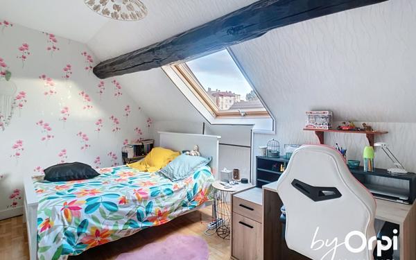 Maison à vendre    4 pièces •  Commentry