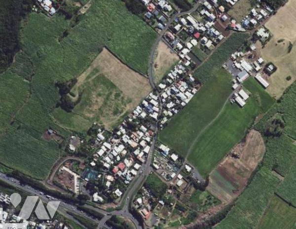 terrain 850 m² avec maisons à rénover