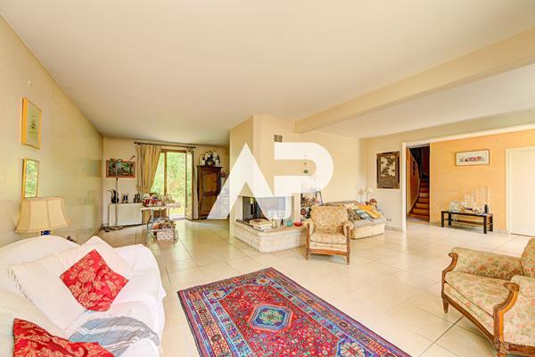 Maison Rueil Malmaison 7 pièce(s) 169 m2 1 050 000 € **  - Référence  20134