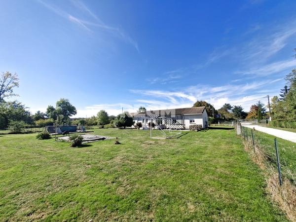 Cours-de-Pile (24520) Cours de Pile Plain pied 4 chambres + bureau