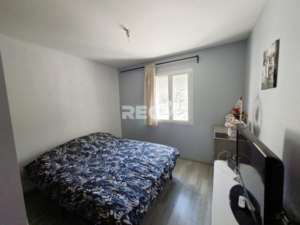 Cours-de-Pile (24520) Cours de Pile Plain pied 4 chambres + bureau