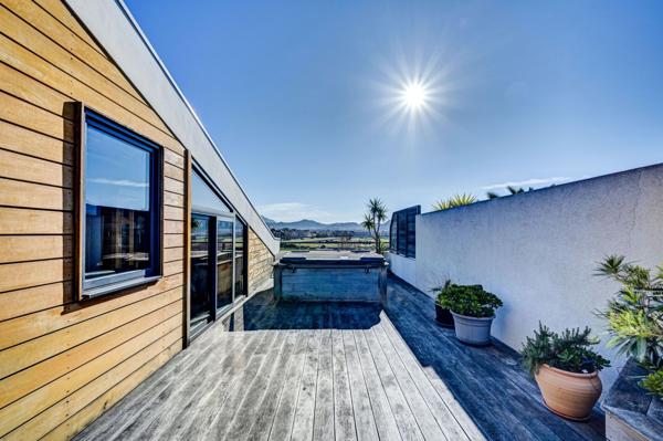 Vente Penthouse Marseille 8 4 Pièces 202 m²
