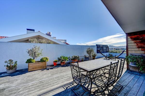 Vente Penthouse Marseille 8 4 Pièces 202 m²
