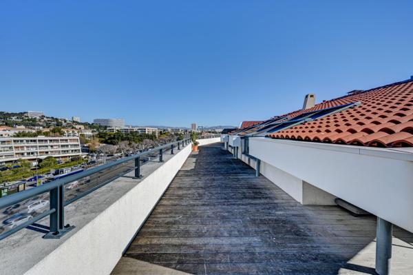 Vente Penthouse Marseille 8 4 Pièces 202 m²