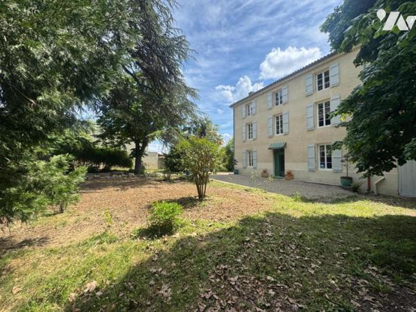 BELLE MAISON DE MAITRE RENOVEE