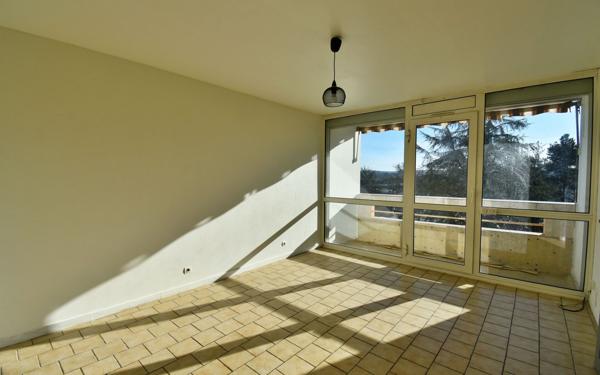 Appartement à vendre    3 pièces • 59,94 m2 Roanne