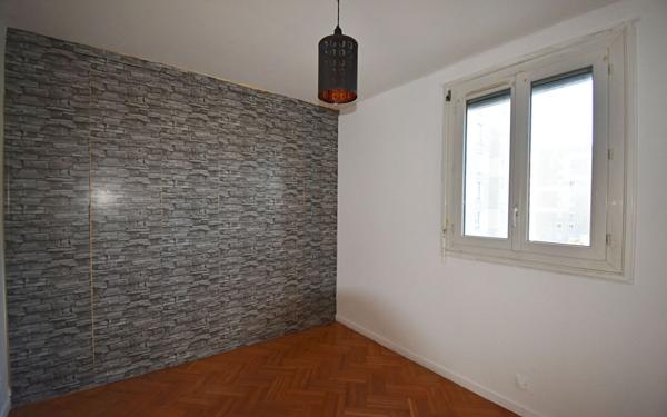 Appartement à vendre    3 pièces • 59,94 m2 Roanne