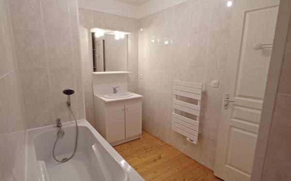 Maison à vendre    6 pièces • 145 m2 Rochefort