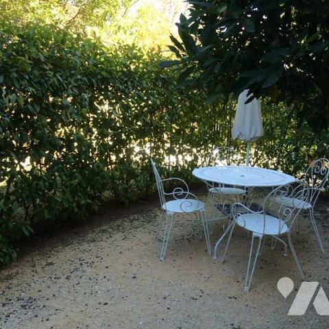 Appartement avec patio et jardinet au coeur d'Uzès