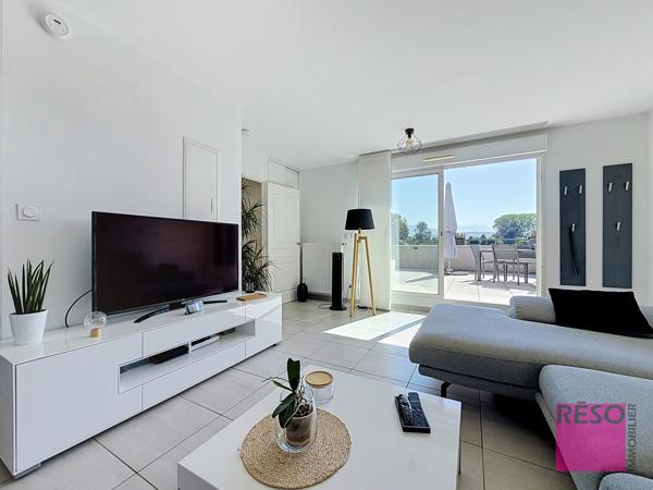 Terrasse 35 m² – Vue exceptionnelle sur les montagnes