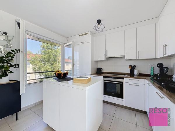 Terrasse 35 m² – Vue exceptionnelle sur les montagnes
