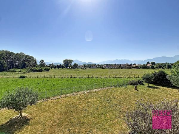 Terrasse 35 m² – Vue exceptionnelle sur les montagnes