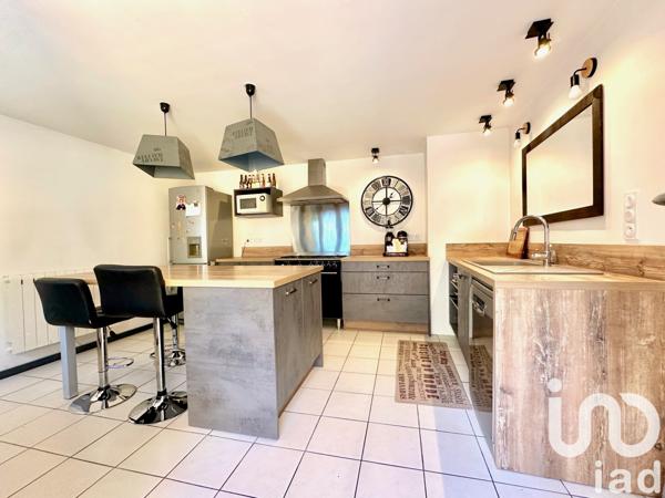 Maison à vendre 10 pièces 325 m² Camaret-sur-Aigues