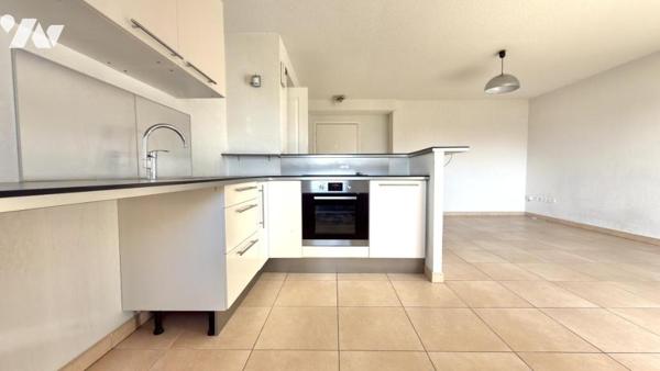 DRAGUIGNAN - Appartement 3 pièces avec terrasse, résidence récente avec piscine