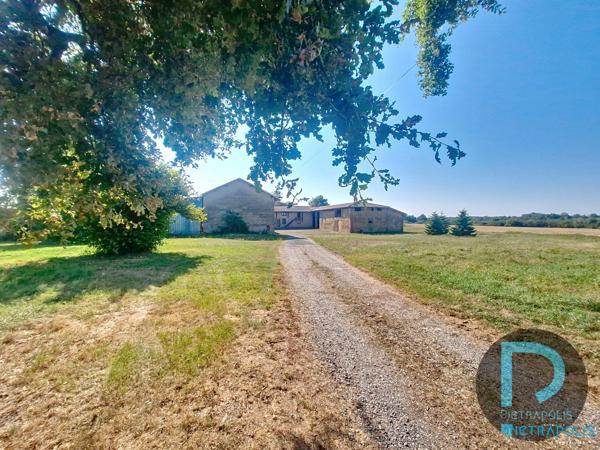 Ancien corps de ferme avec dépendances 4,5 ha 01390 ST MARCEL