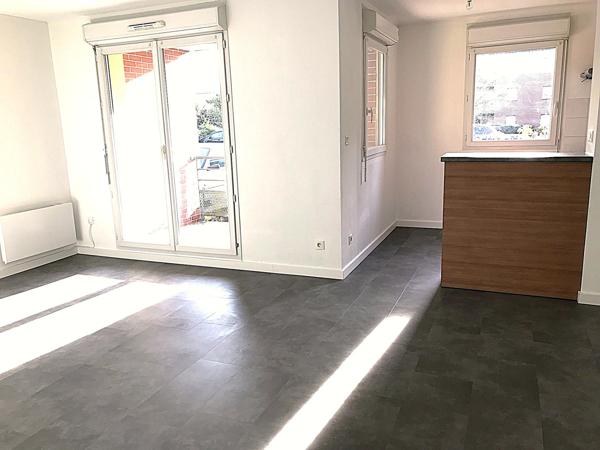 Dpt Nord (59), à vendre CAMBRAI appartement T2 - 43 m² - RDC