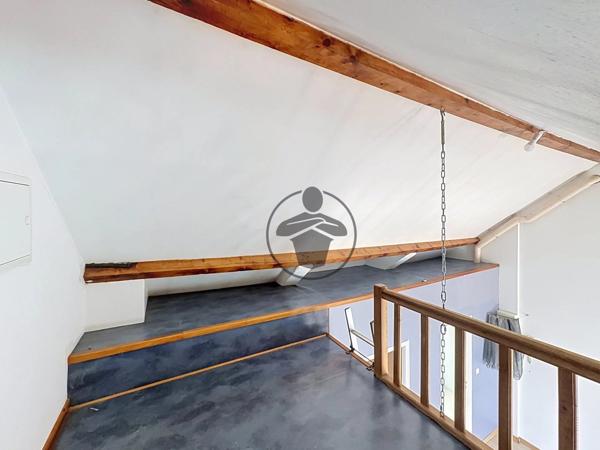 Location                                                      Appartement
                        
                     2 pièces                      45 m2                     à Saint-Quentin