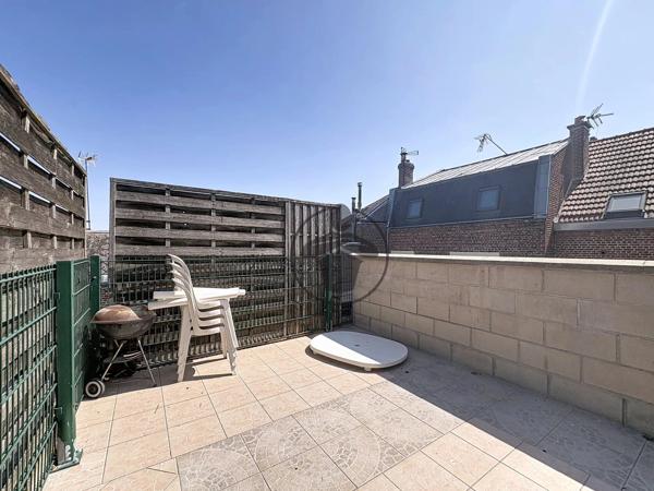 Location                                                      Appartement
                        
                     2 pièces                      45 m2                     à Saint-Quentin