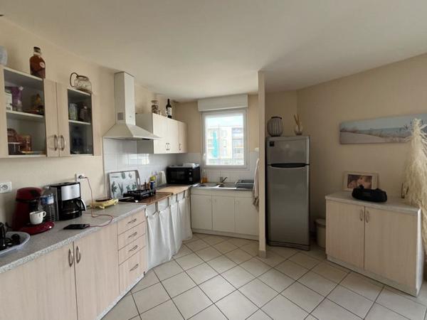 Appartement à louer 645 € CC LE POIRE SUR VIE 3 p 66 m² DPE D