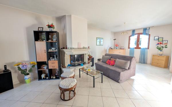 Maison à vendre    6 pièces • 101 m2 Sucy-en-Brie