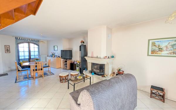 Maison à vendre    6 pièces • 101 m2 Sucy-en-Brie