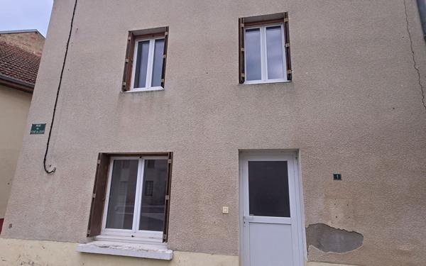 Maison à vendre    5 pièces • 117 m2 Saint-Clément