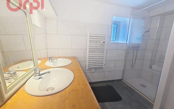 Maison à vendre    5 pièces • 117 m2 Saint-Clément