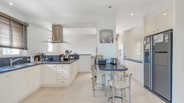Vente Bastide Cavalaire-sur-Mer 12 Pièces 495 m²